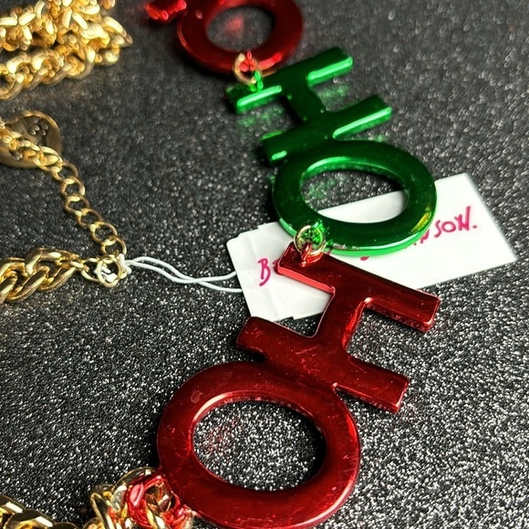 Betsey Johnson, Ho Ho Ho, Christmas necklace NWT red and green - Picture 6 of 6